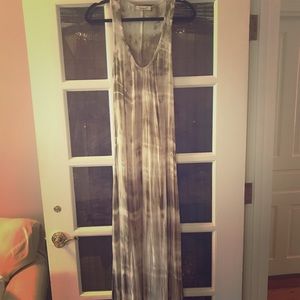 Testament maxi dress